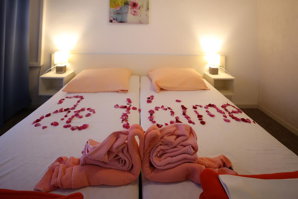 Guest House Zeba & Riviera Сило Экстерьер фото
