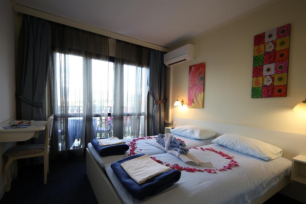 Guest House Zeba & Riviera Сило Экстерьер фото